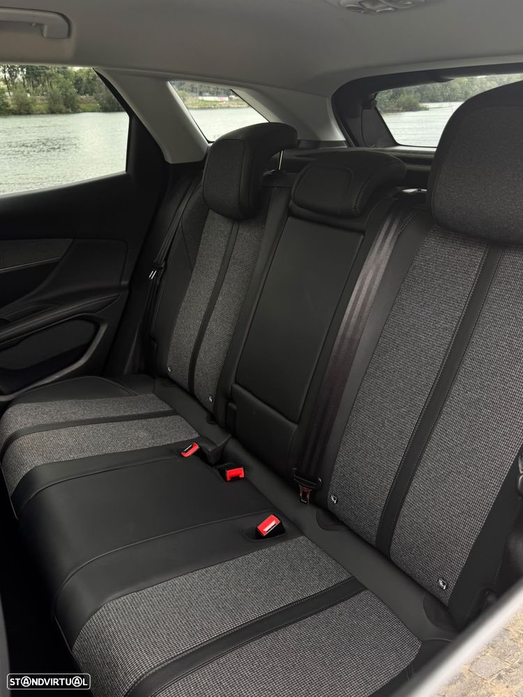 Peugeot 3008 - 8