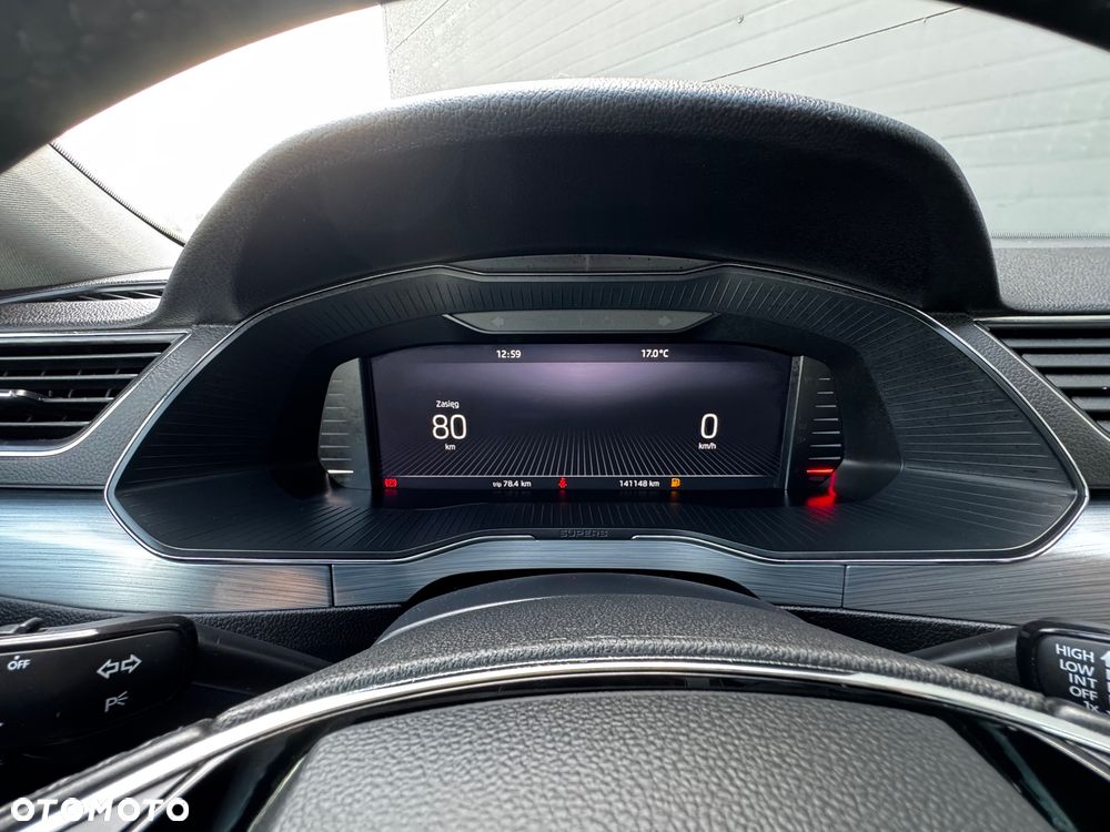 Skoda Superb 2.0 TDI SCR Ambition - 29