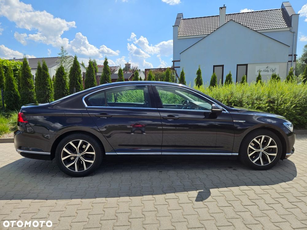 Volkswagen Passat 2.0 TDI Bi-Turbo BMT 4Mot Highline DSG - 10