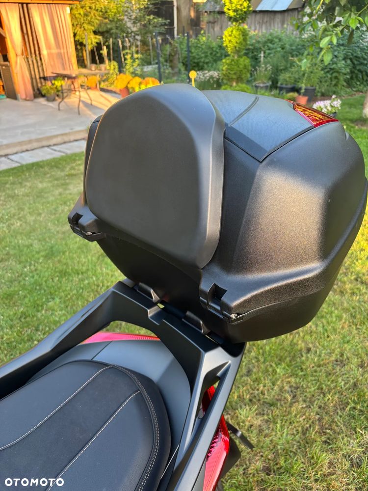 Yamaha X-max - 7