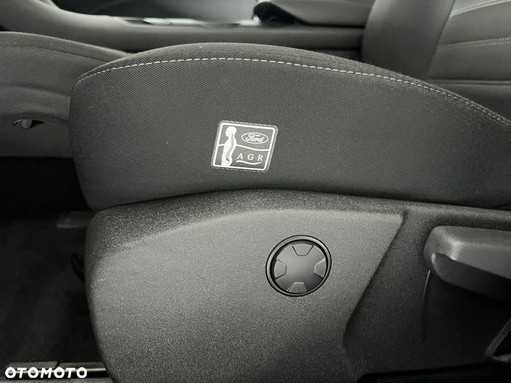 Ford Mondeo 2.0 EcoBlue Titanium - 22