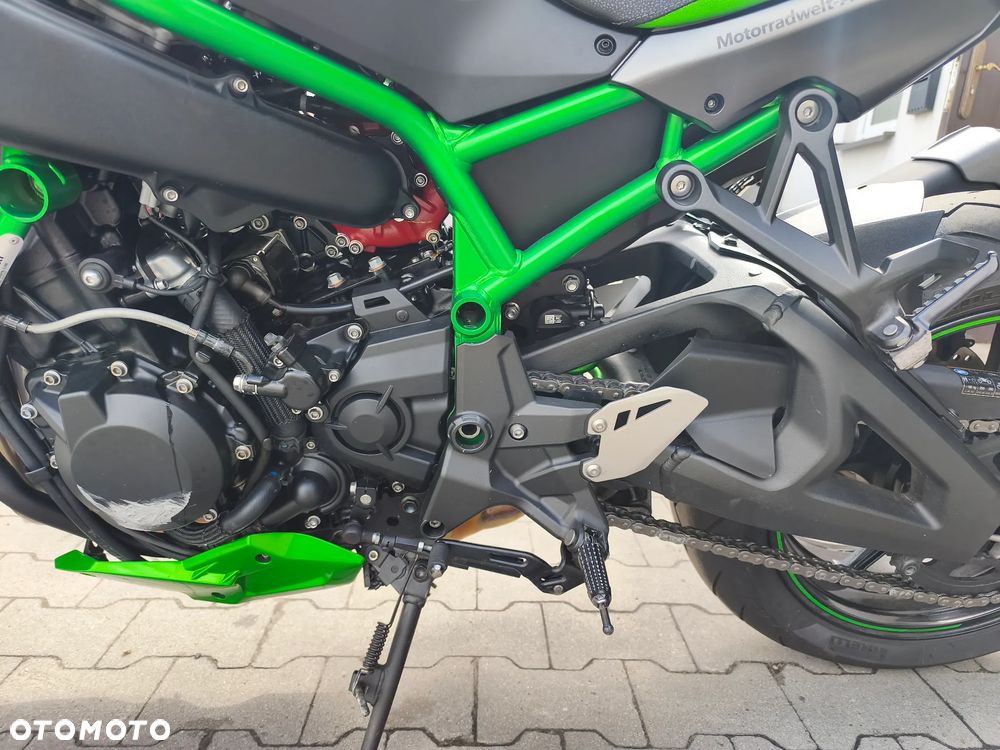 Kawasaki Z - 12
