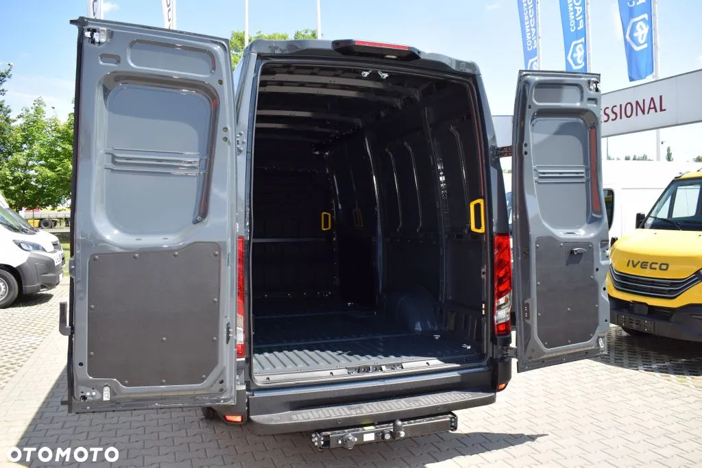 Iveco DAILY 35S18HA8V AUTOMAT - 9