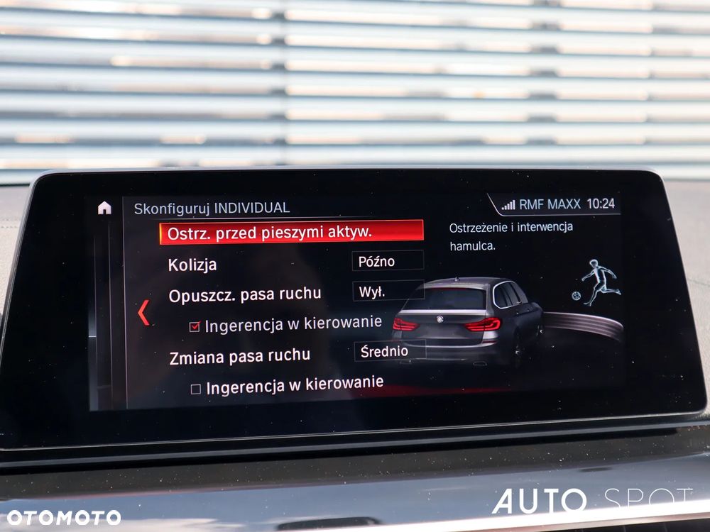 BMW Seria 5 M550d xDrive - 27