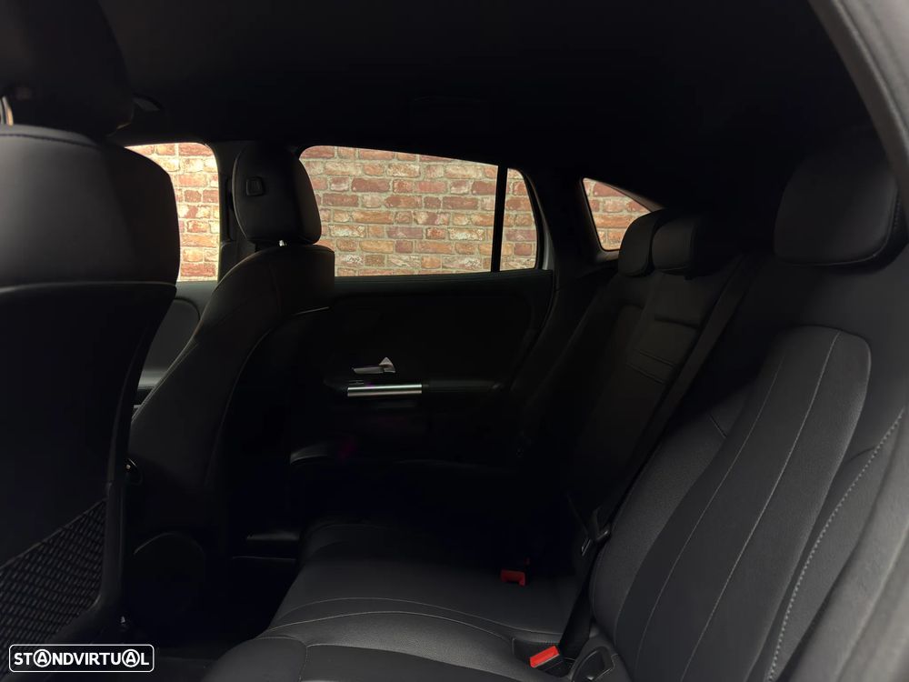 Mercedes-Benz EQA 300 4Matic Progressive - 9