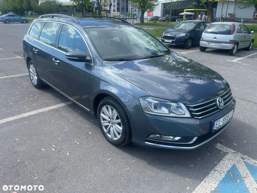 Volkswagen Passat 2.0 TDI Comfortline DSG - 2