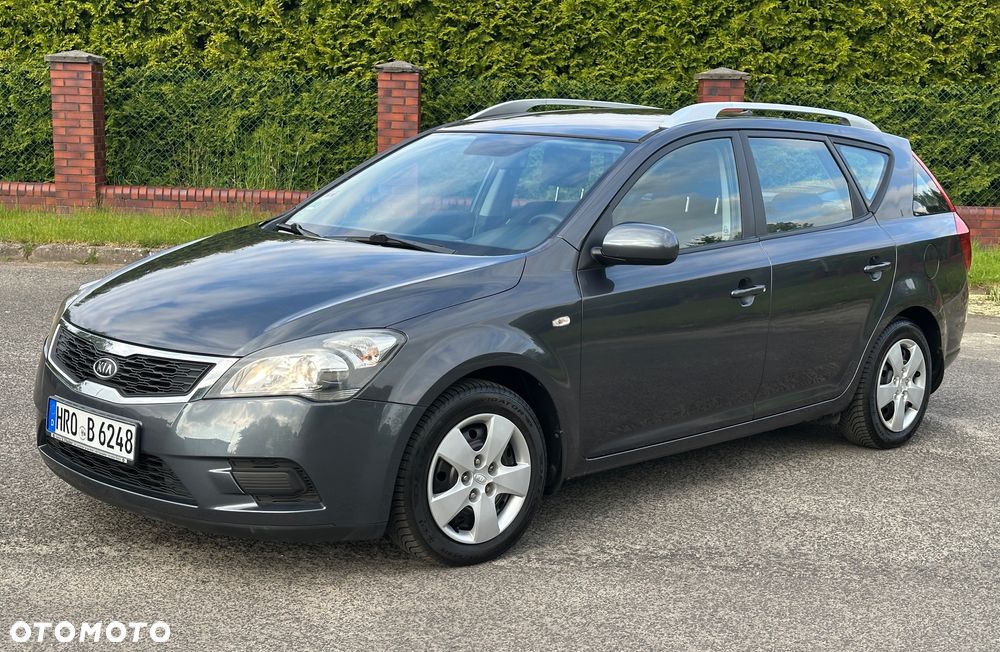 Kia Ceed - 6