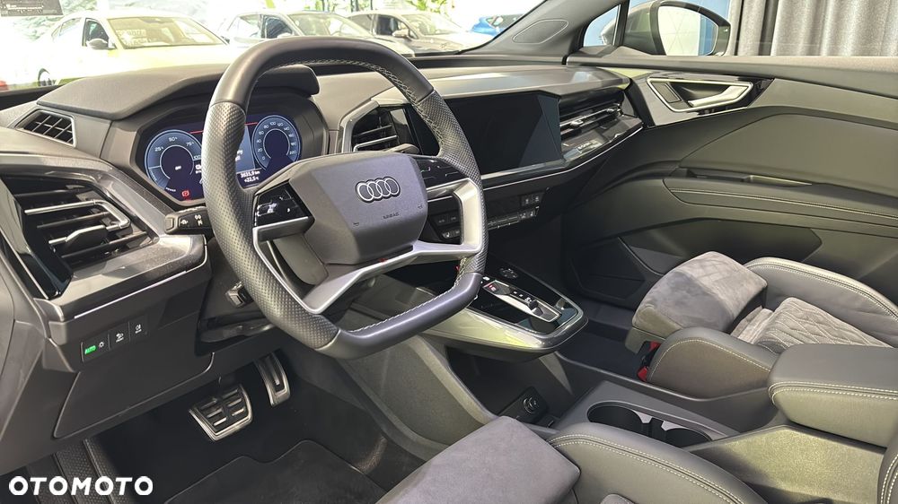 Audi Q4 e-tron - 10