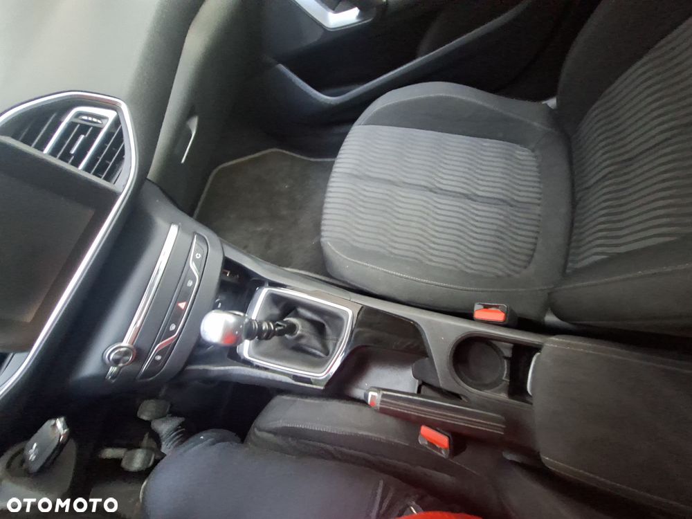 Peugeot 308 1.6 THP Allure - 13