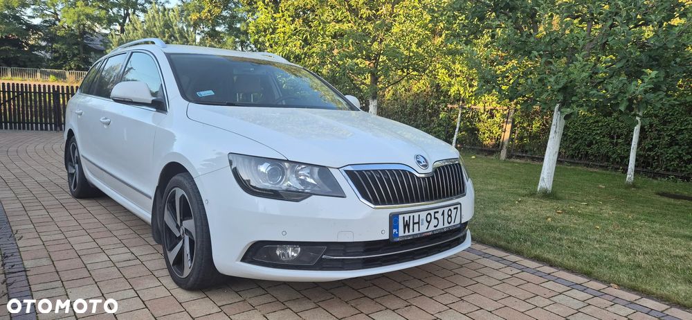 Skoda Superb 2.0 TDI Elegance - 1