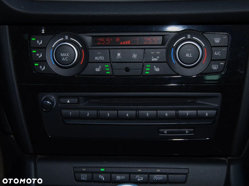 BMW X1 - 24
