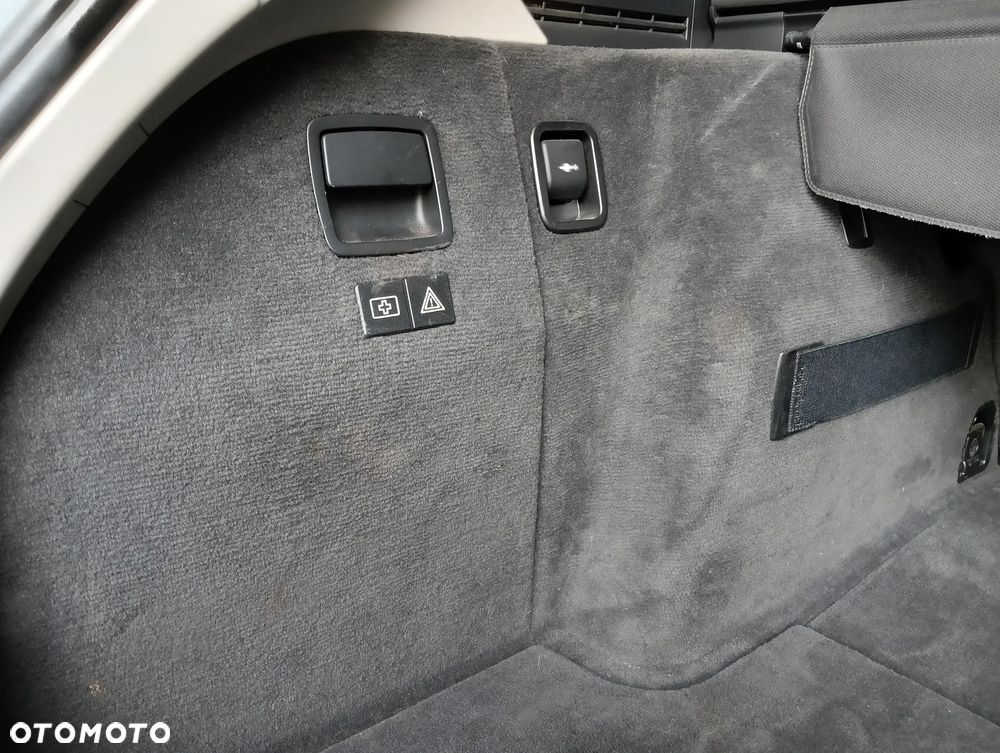 BMW Seria 3 320i - 26