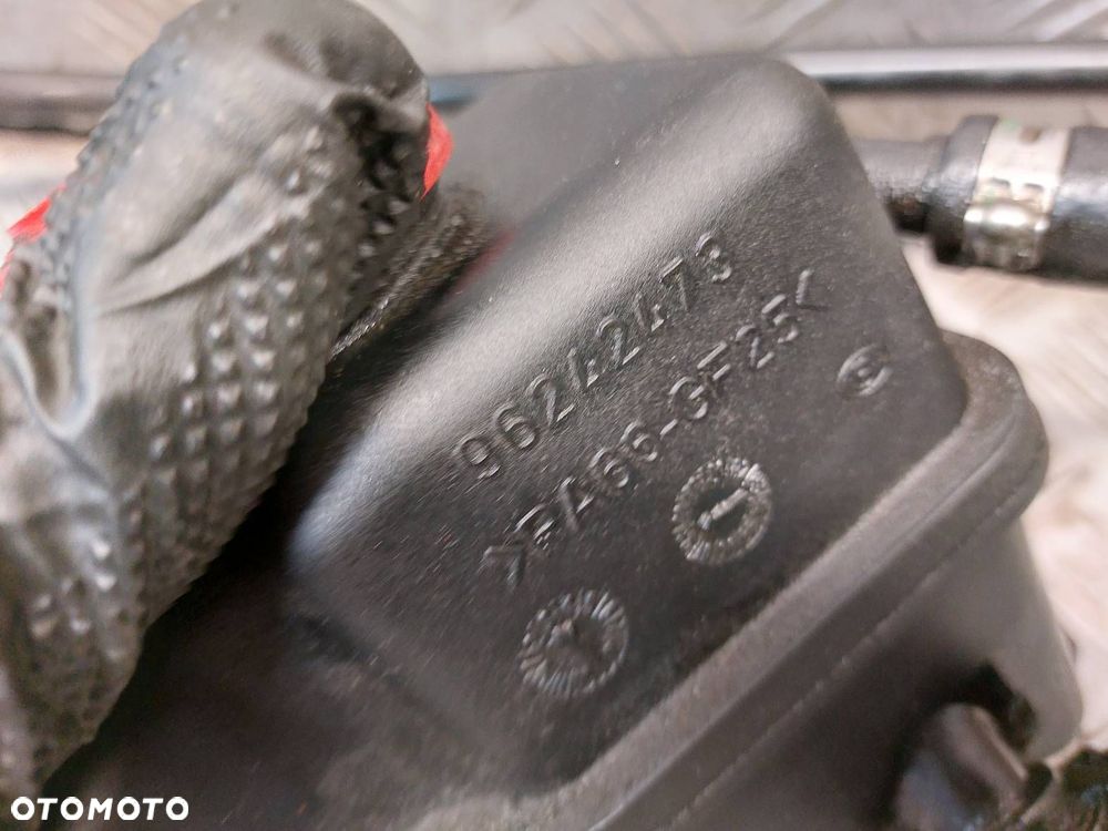 ZBIORNICZEK PŁYNU WSPOMAGANIA PEUGEOT 406 96242473 9618419380 - 2
