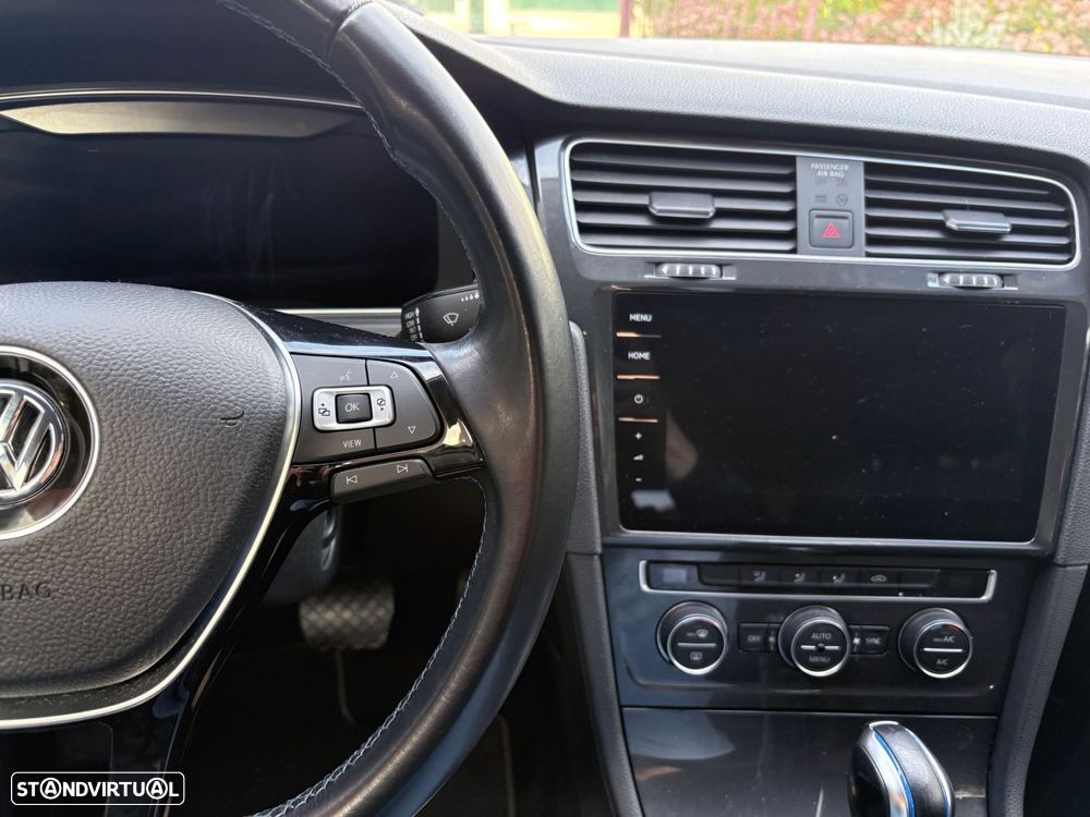 VW e-Golf AC/DC - 36