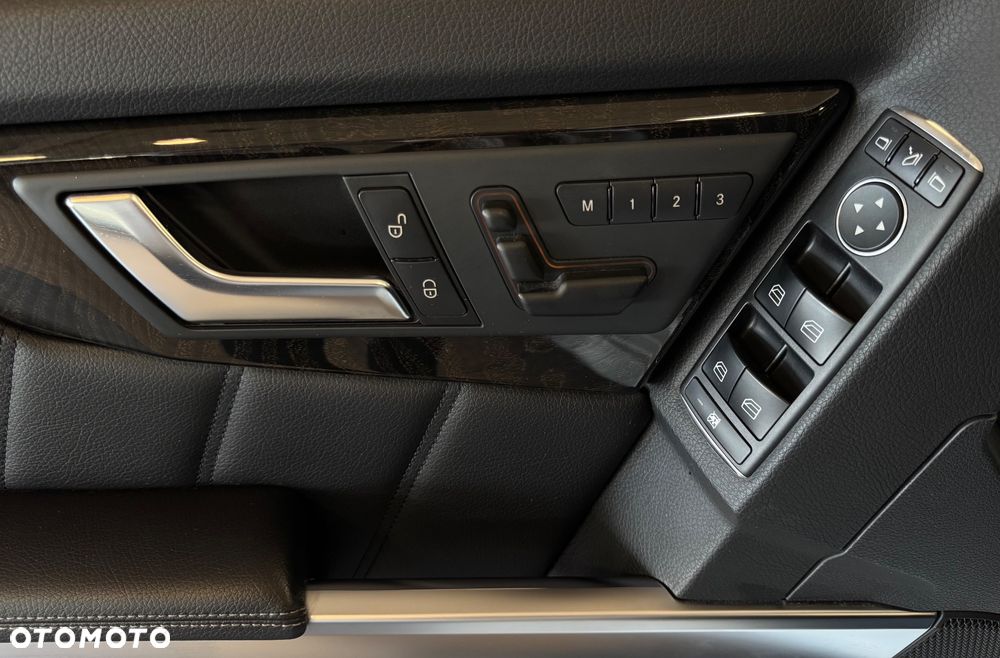 Mercedes-Benz GLK 350 4-Matic - 13