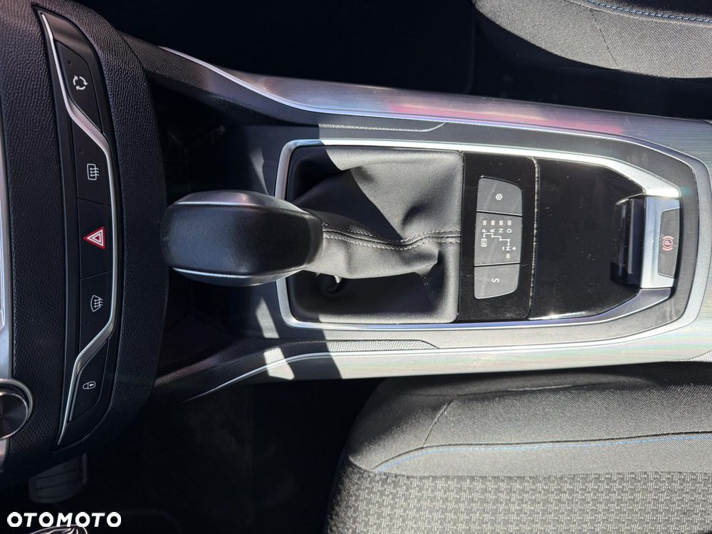 Peugeot 308 BlueHDi 130 EAT8 Stop & Start GT Pack - 23