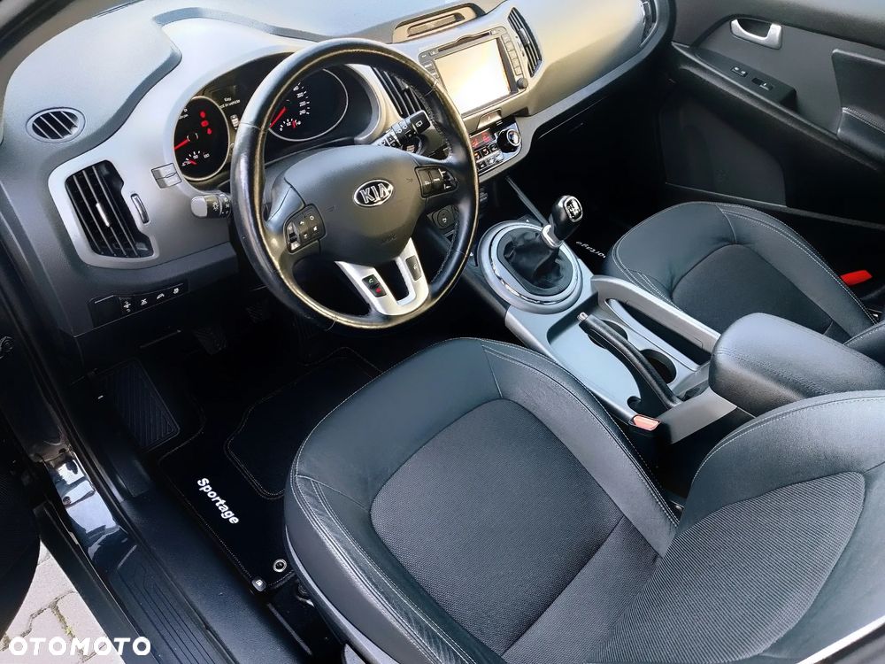 Kia Sportage 2,0 CRDI AWD GT Line - 6