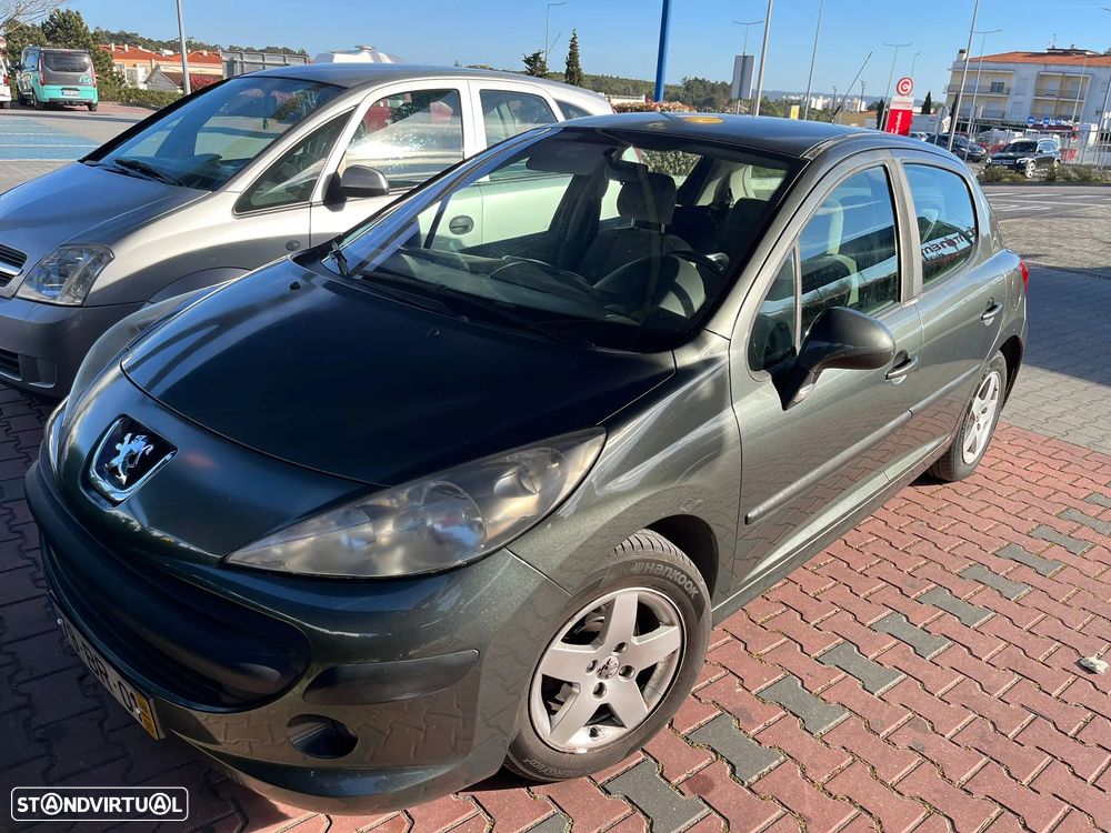 Peugeot 207 1.4 HDi Urban - 1