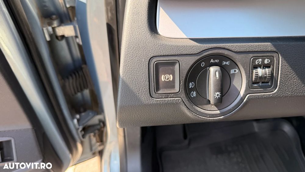 Volkswagen Passat 2.0 TDI Comfortline DPF - 28