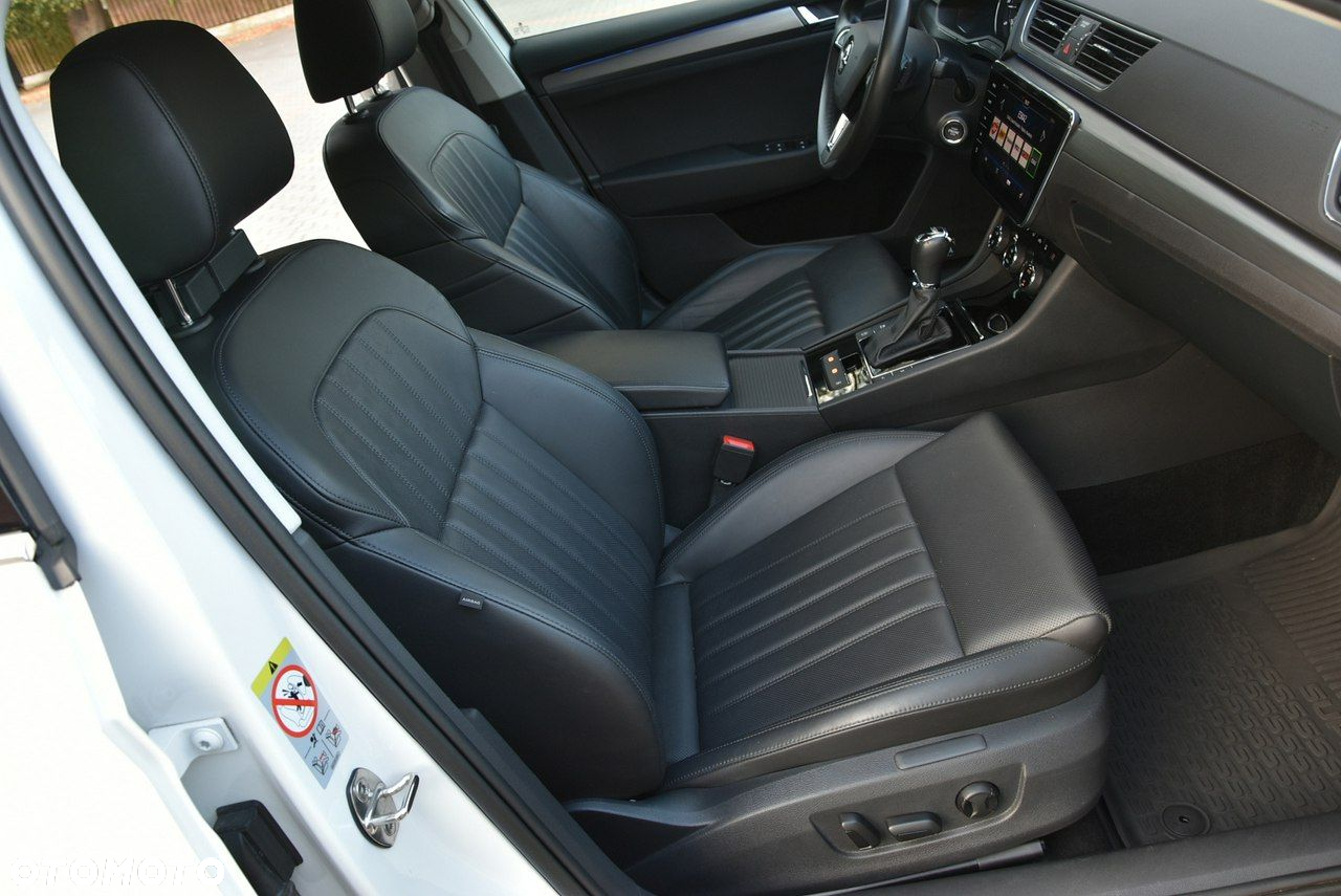 Skoda Superb 2.0 TDI DSG Style - 35