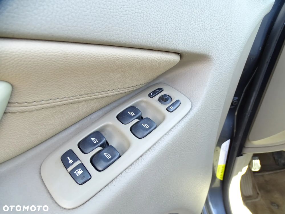 Volvo XC 90 2.4 D5 Summum - 11