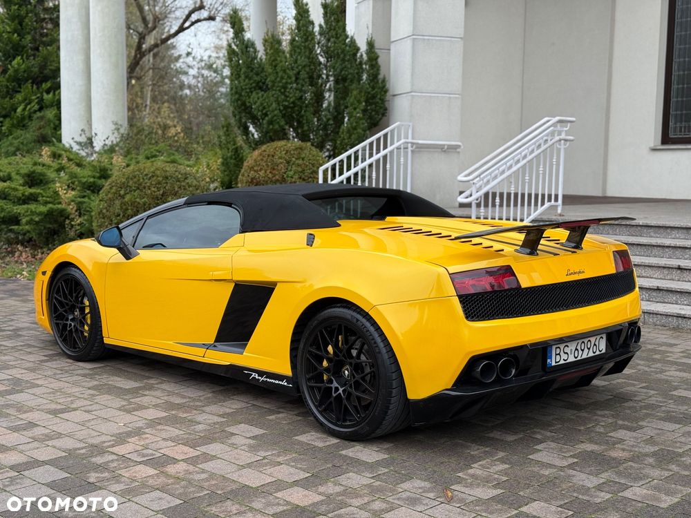 Ferrari Portofino - 3