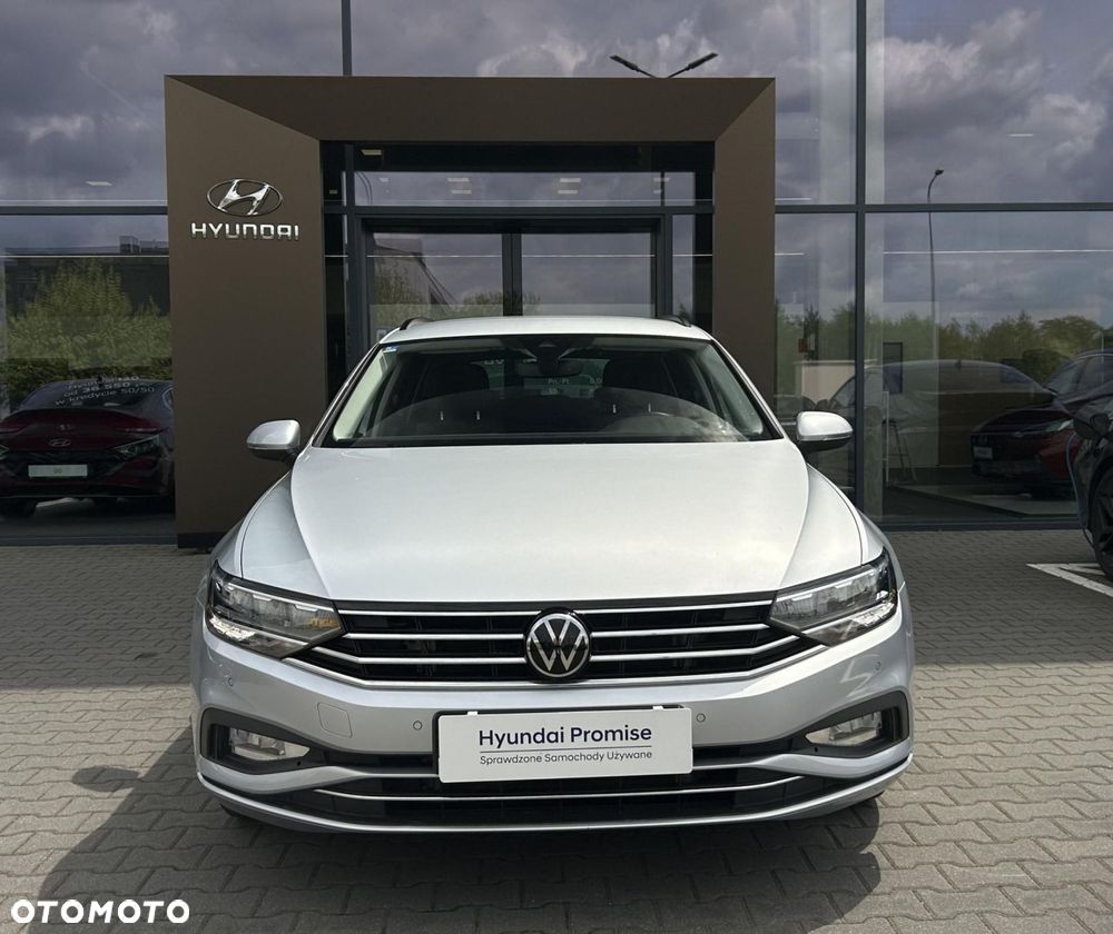 Volkswagen Passat - 4