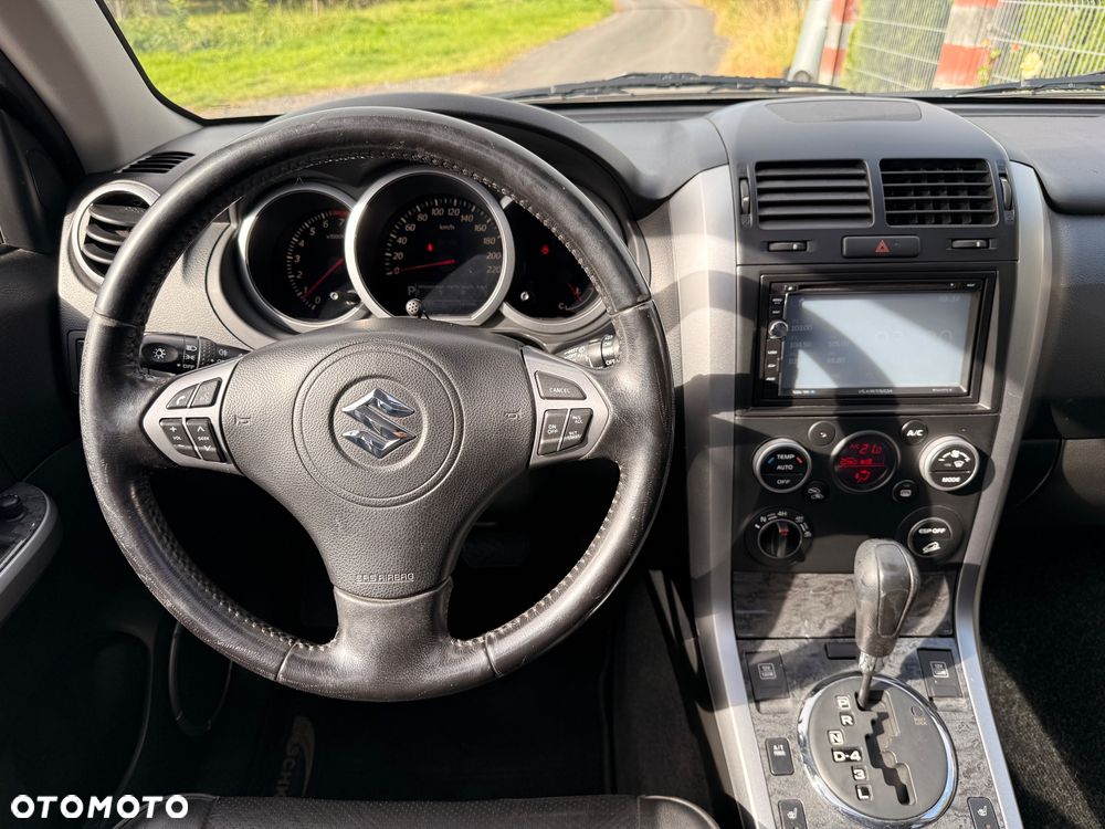 Suzuki Grand Vitara 3.2 V6 Elegance - 13