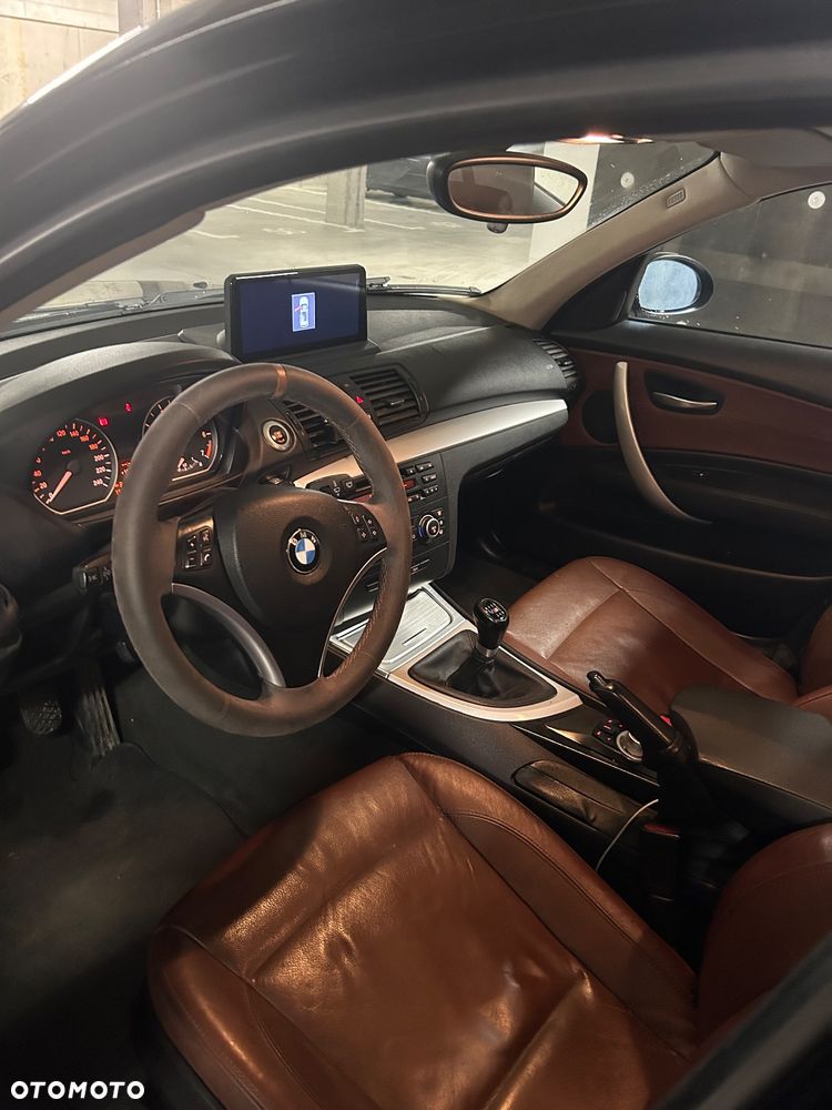 BMW Seria 1 116i - 11