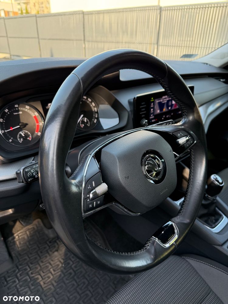 Skoda Octavia 1.5 TSI GPF ACT Ambition - 8