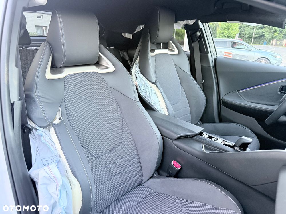Toyota C-HR 2.0 Hybrid Dynamic Force Executive - 29