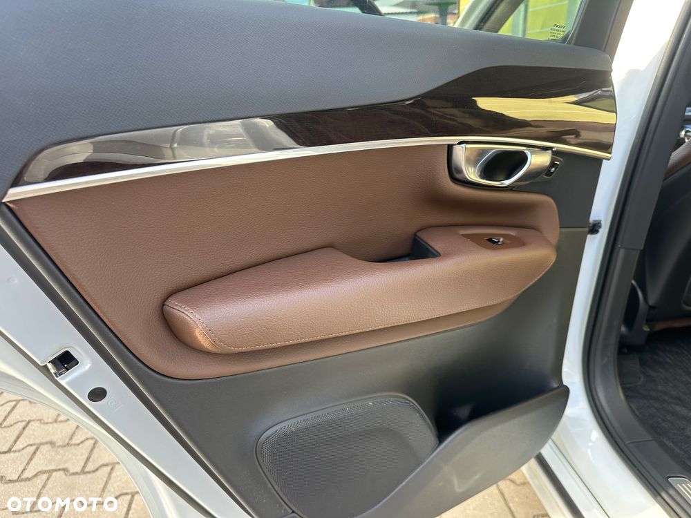 Volvo XC 90 T6 AWD Momentum 7os - 19