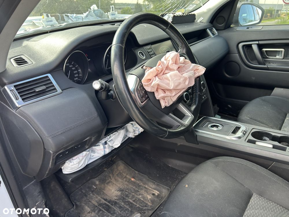 Land Rover Discovery Sport - 14