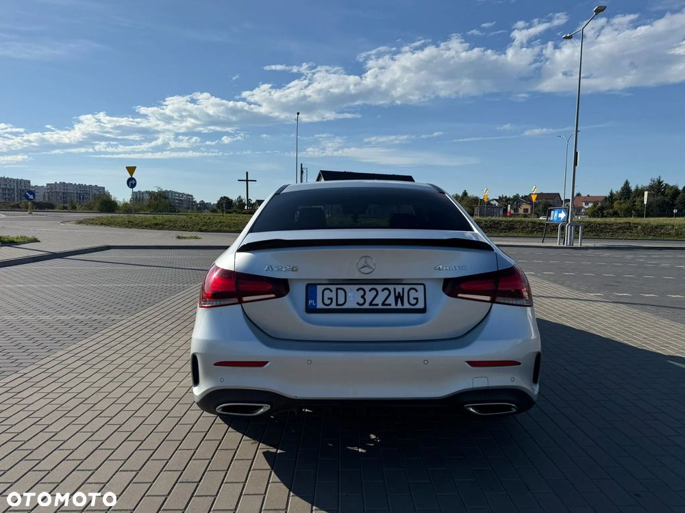 Mercedes-Benz Klasa A 220 4-Matic AMG Line 7G-DCT - 6