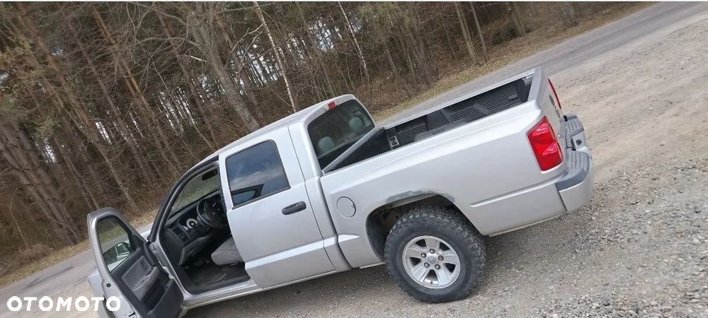 Dodge Dakota - 2