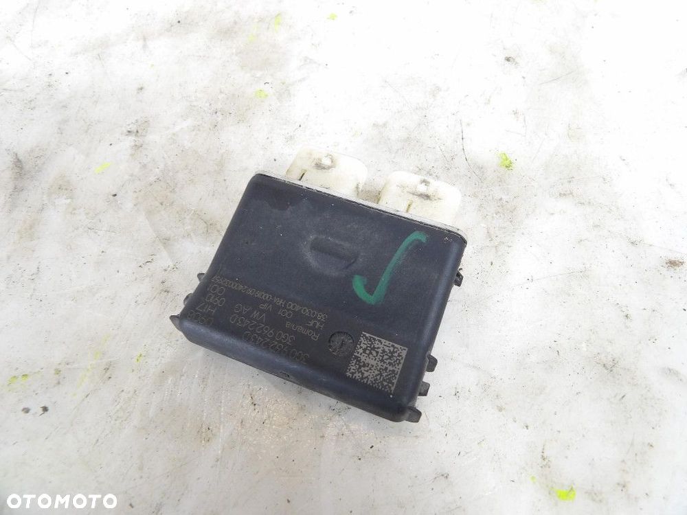 SKODA SUPERB IV 4 MODUŁ STEROWNIK OTWIERANIA KLAPY 3G0962243D - 2
