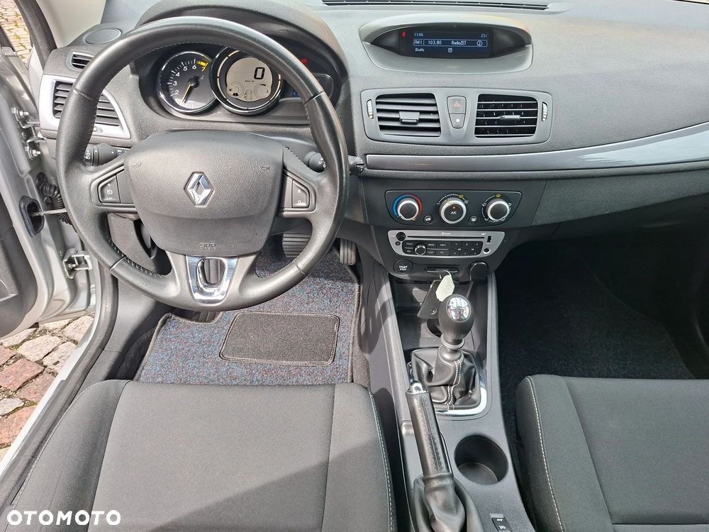 Renault Megane 1.6 16V 110 LIMITED - 21