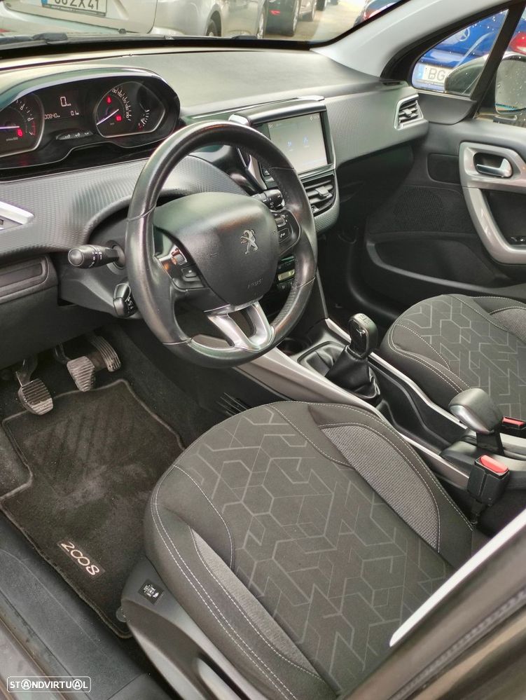 Peugeot 2008 1.2 PureTech Active - 7