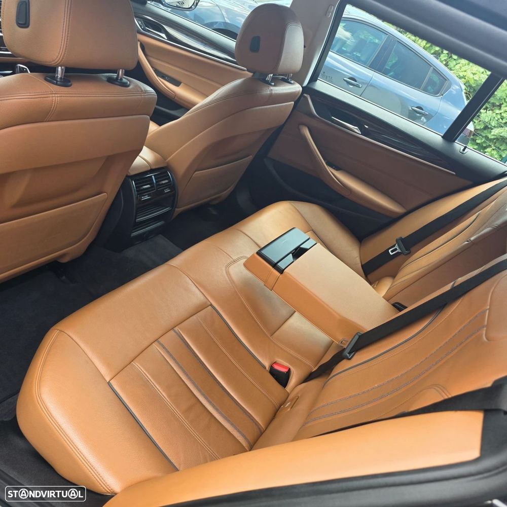 BMW 520 d Line Luxury Auto - 34