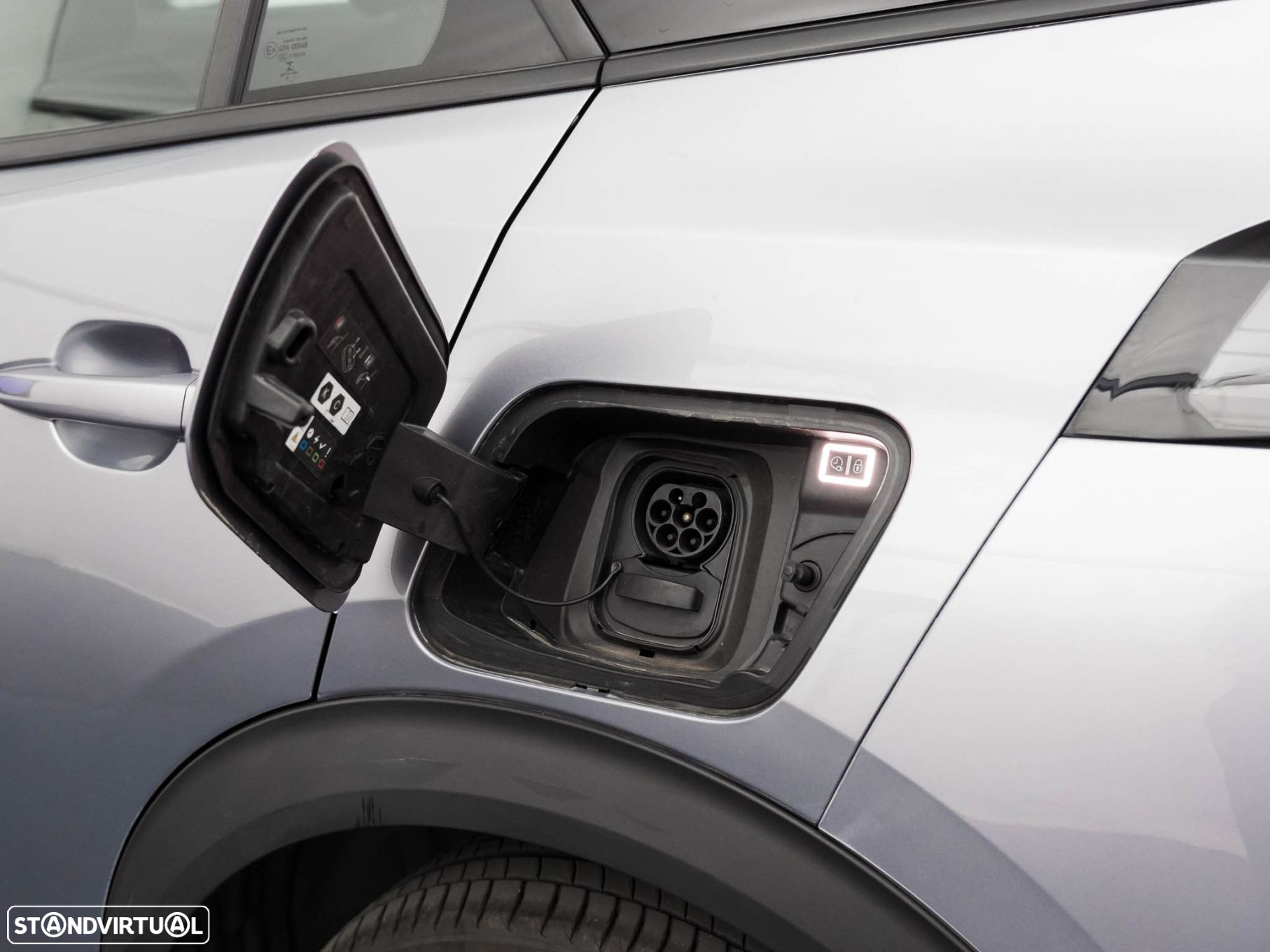 Peugeot e-2008 50 kWh Active - 13