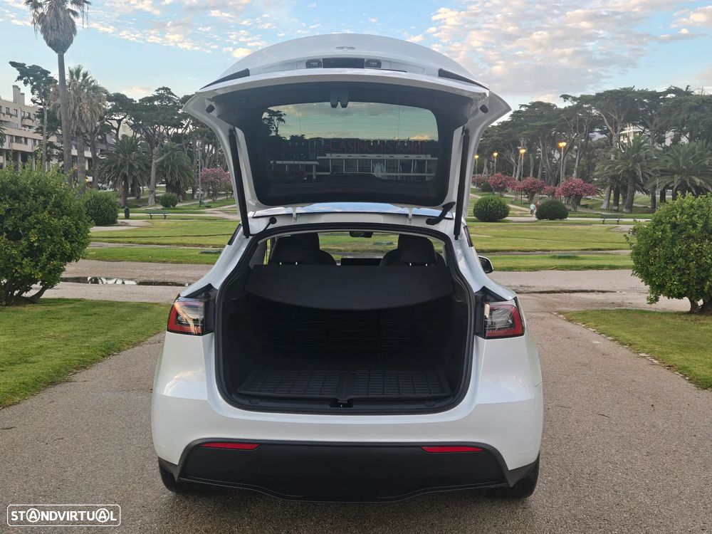 Tesla Model Y Long Range Tração Integral - 27