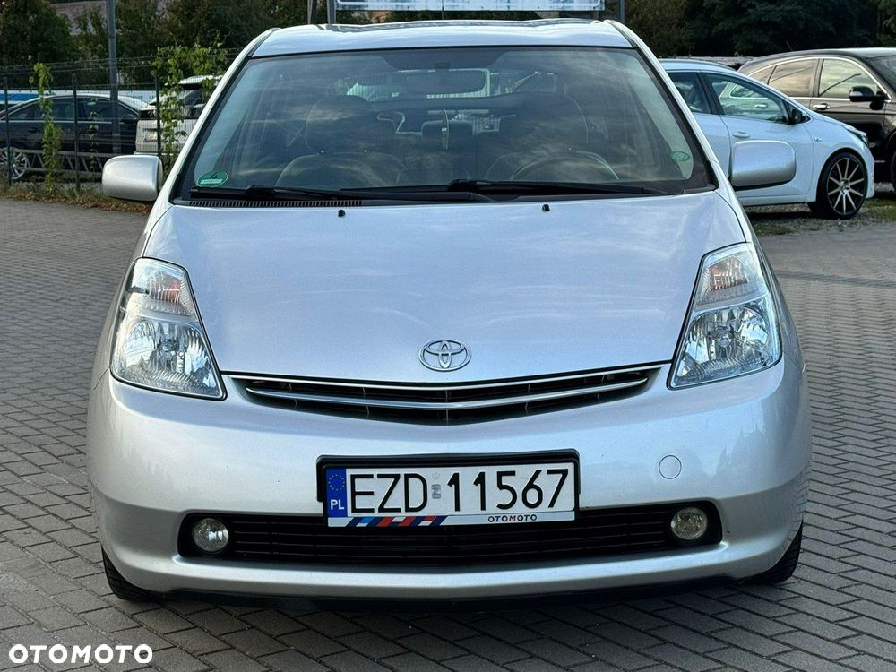 Toyota Prius - 16