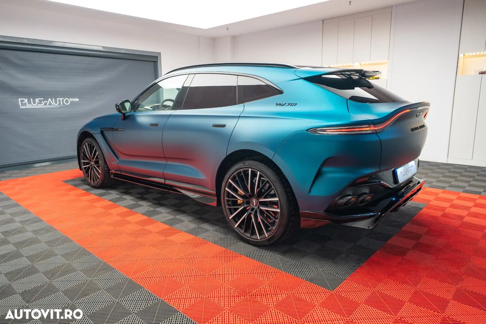 Aston Martin DBX - 2