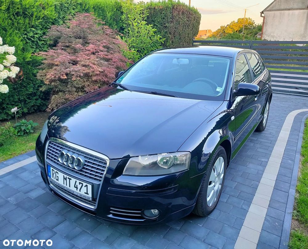 Audi A3 Sportback 1.6 FSI Ambiente - 3
