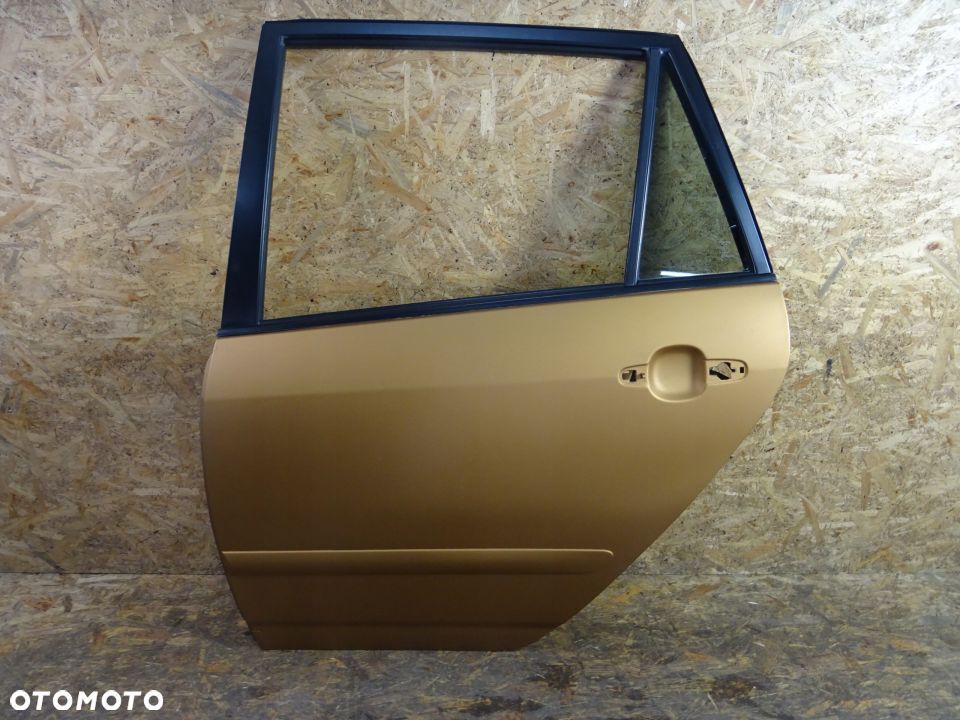 DRZWI LEWY TYŁ TOYOTA COROLLA VERSO 2.0 D4D - 1