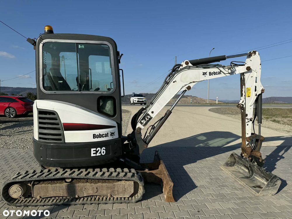 Bobcat E26 - 6