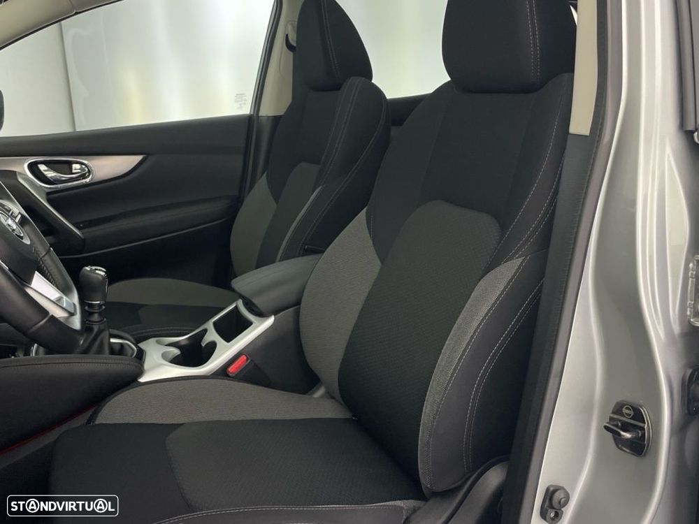 Nissan Qashqai 1.3 DIG-T N-Connecta - 18