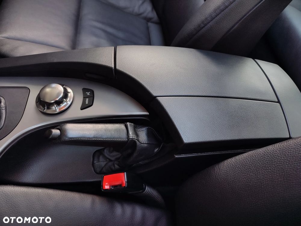 BMW Seria 5 - 25
