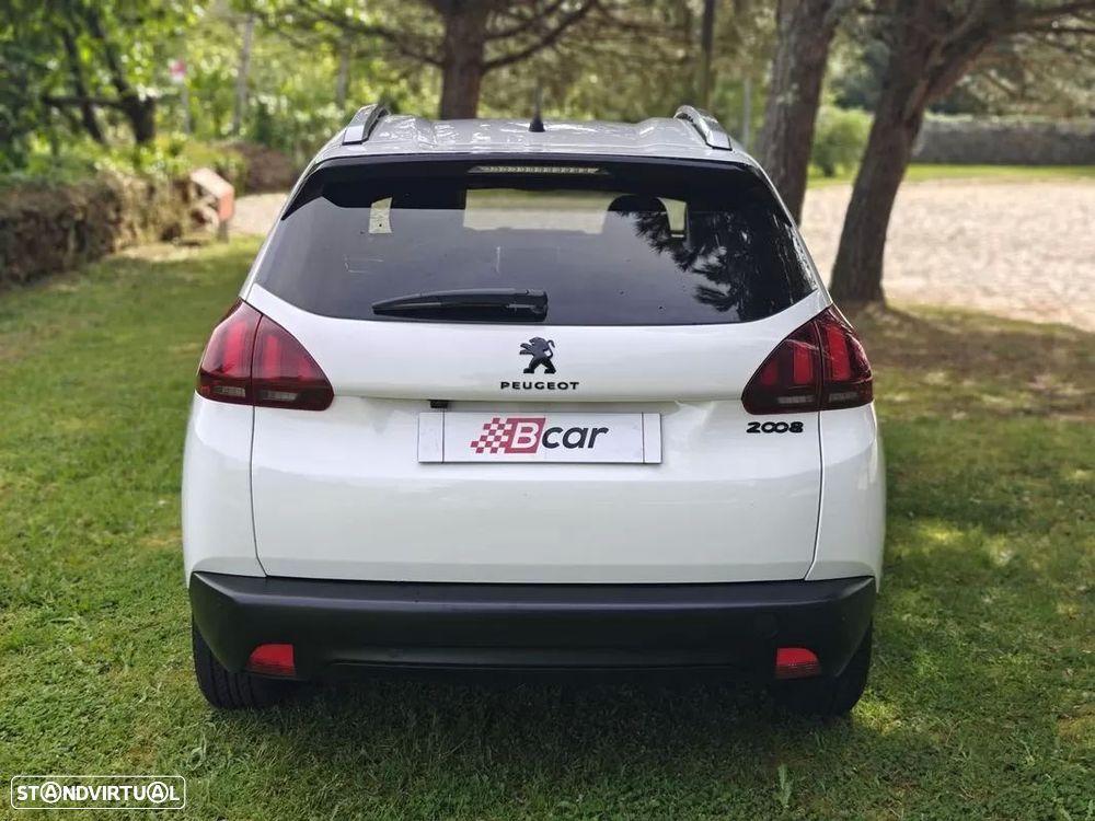 Peugeot 2008 1.2 PureTech Style — fotografia 11