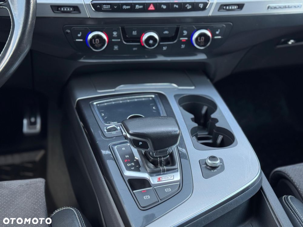 Audi SQ7 - 18